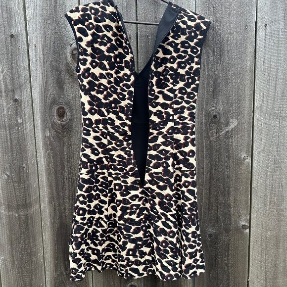 Nanette Lepore leopard print dress size 4 - Picture 3 of 6